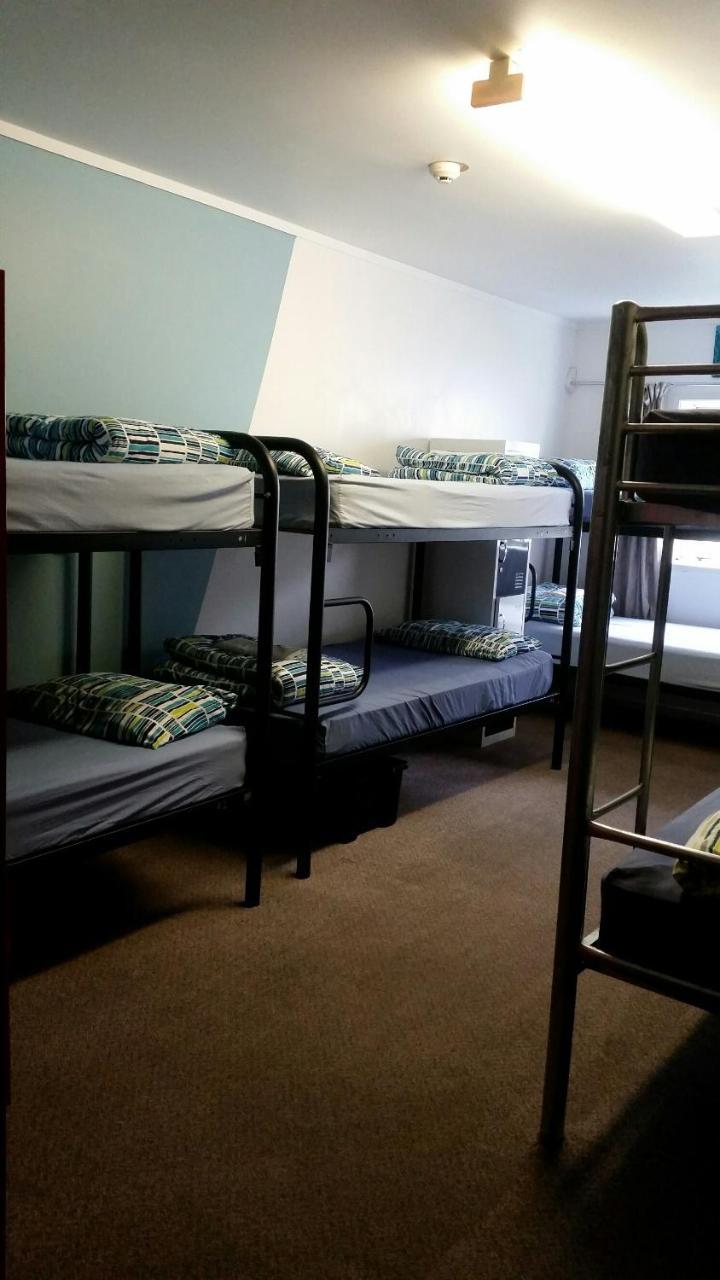 Loft 109 Backpackers Hostel Тауранга Экстерьер фото